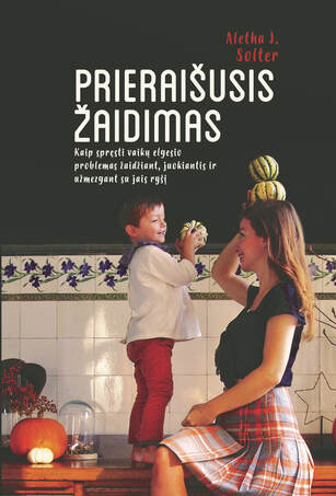 Attachment Play in Lithuanian